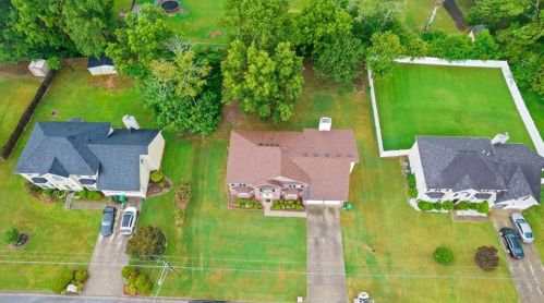 5961 Duren Mdw Dr, Lithonia GA 30058-3592 exterior