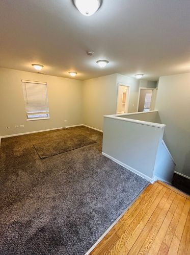 2830 77th Pl, Chicago IL 60649-4852 exterior