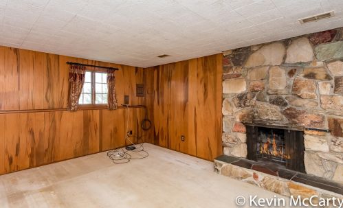 1630 Aberdeen St, Grand Rapids MI 49505-3910 exterior