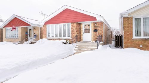 5646 Parkside Ave, Chicago, IL 60646-6421