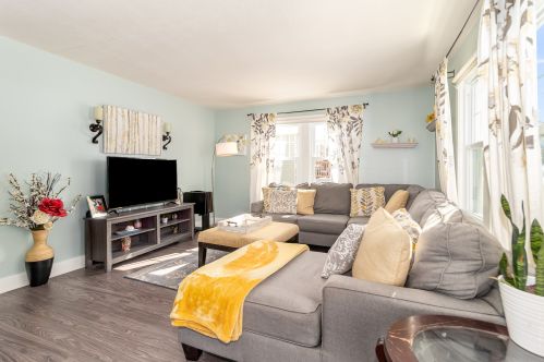 1806 Cora St, Joliet, IL 60403-2531