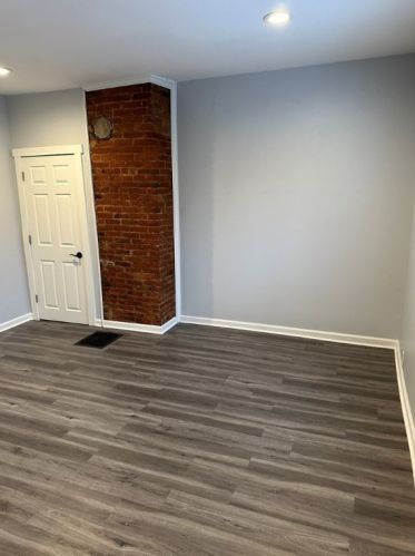 1313 Lowrie St, Pittsburgh PA  15212-4325 exterior