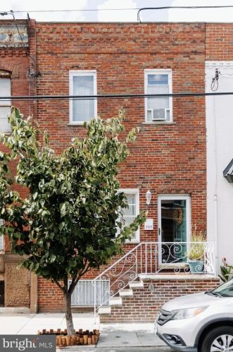 2328 12th St, Philadelphia PA  19133-1007 exterior