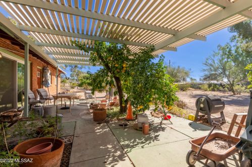 5252 18th St, Tucson AZ 85719-6760 exterior