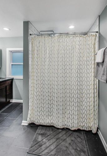 3450 Hamlin Ave, Chicago IL 60655-3915 exterior