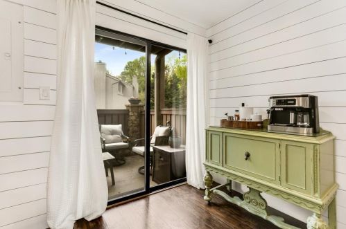 1236 Druid Knoll Dr, Atlanta GA  30319-4110 exterior