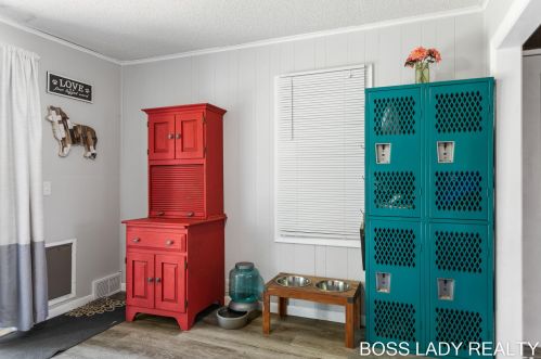 183 Muskegon St, Cedar Springs MI 49319-9594 exterior