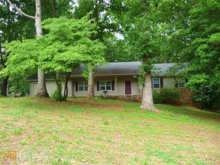 1815 Ridgeway Dr, Lawrenceville, GA 30044-5448