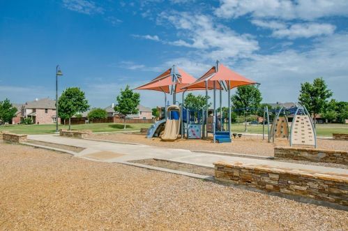 10107 Summit Run Dr, Frisco TX 75035-4726 exterior