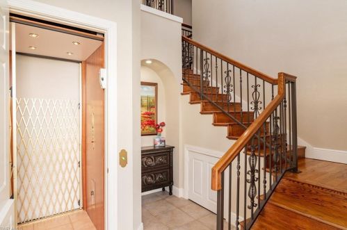 9046 Cascada Way, Naples, FL 34114-6453