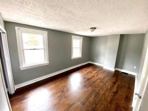 1414 Brinton Rd, Pittsburgh PA 15221-4612 exterior