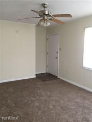 231 34th St, Topeka KS  66605-2907 exterior