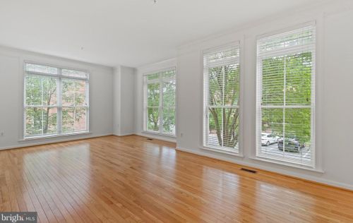 252 Murtha St, Alexandria VA 22304-8613 exterior