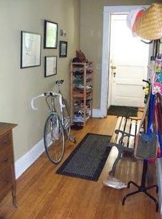 1142 Jenifer St, Madison WI 53703-3745 exterior