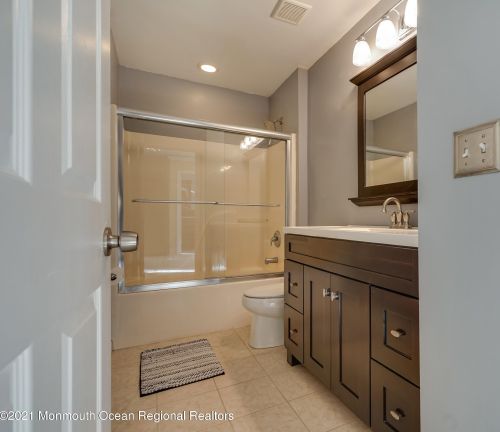 17 Cottonwood Dr, Jackson Twp NJ 08527-4940 exterior