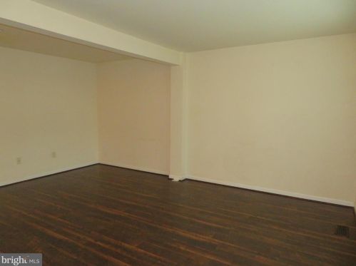 225 Foxmanor Ln, Glen Burnie MD 21061-6349 exterior