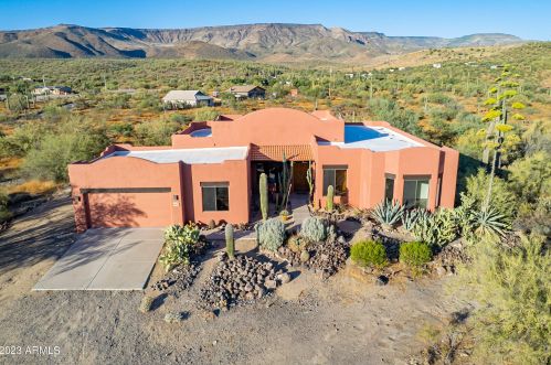 48909 3rd Ave, Phoenix AZ 85027-4700 exterior