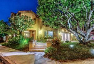 2725 Finley, Tustin CA  92782-1323 exterior