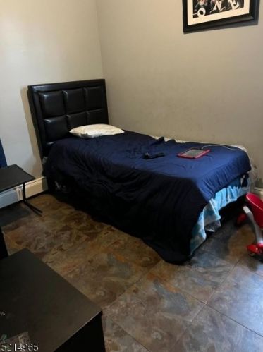 204 2 St, Newark NJ 07107-3106 exterior