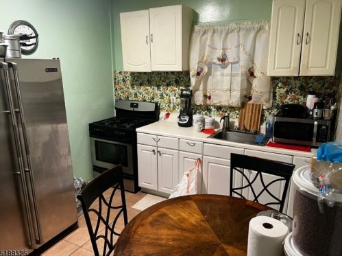 268 9th Ave, Paterson NJ 07514-1549 exterior