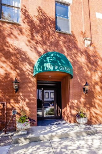 1350 Grand Ave, Chicago IL 60642-6406 exterior