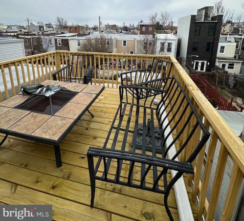 2160 Cumberland St, Philadelphia PA 19125-2245 exterior