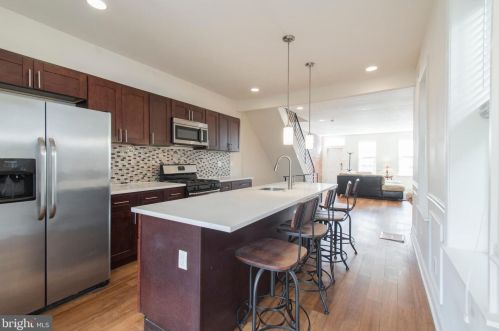 1338 22nd St, Philadelphia PA 19146-4241 exterior