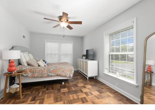 712 Francis Pl, Saint Louis MO 63105-2411 exterior