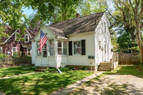 419 Fairfax Ave, Kalamazoo, MI 49001-4259