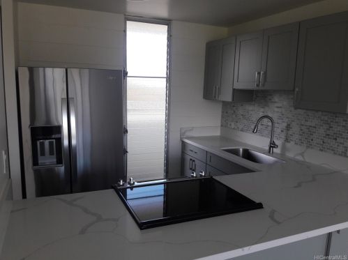 5210 Likini St, Honolulu, HI 96818-3034