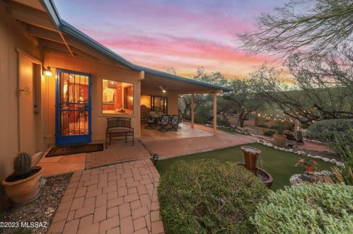 3865 Tanuri Dr, Tucson AZ 85750-1939 exterior