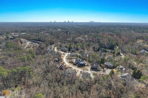 235 Lake Summit Vw, Atlanta GA  30342-1979 exterior