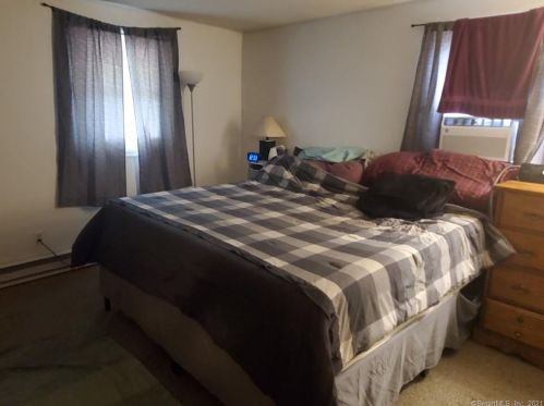 9 Joel Dr, Ellington CT 06029-2612 exterior