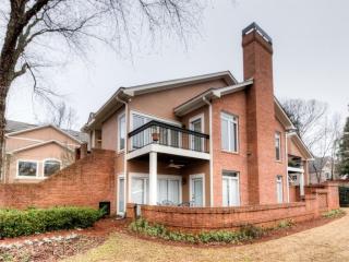 5364 Brooke Ridge Dr, Atlanta GA  30338-3186 exterior