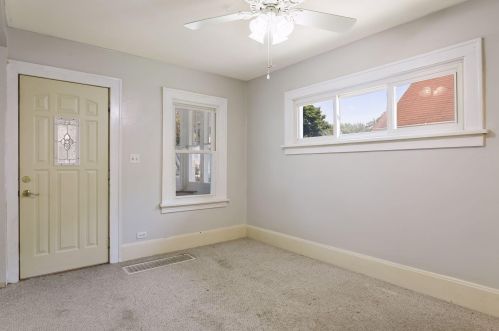 1012 6 St, Saint Paul MN 55106-4609 exterior