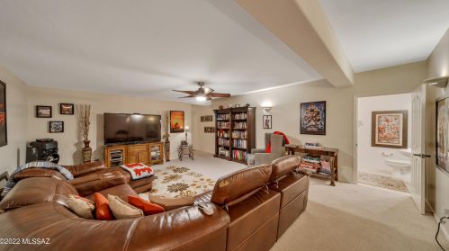 6250 Diamond St, Tucson AZ  85745-8923 exterior