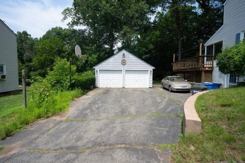 65 Ansaldi Rd, Manchester, CT 06040-6231