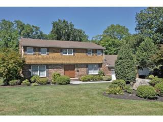 15 Erli St, Wayne, NJ 07470-4303