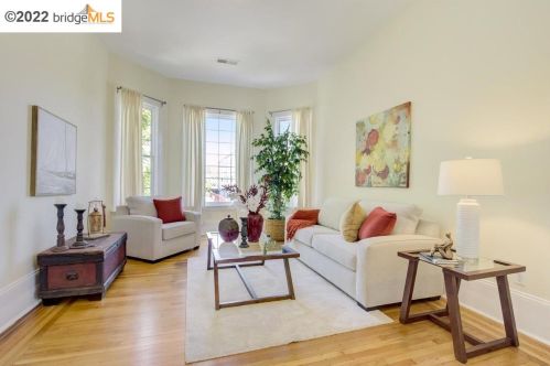 1522 Harmon St, Berkeley CA 94703-2415 exterior