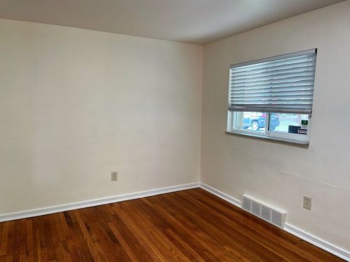 3805 Sunview Dr, Pittsburgh PA  15227-2634 exterior