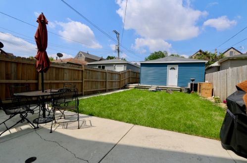 3242 Carpenter St, Chicago IL 60643-2246 exterior