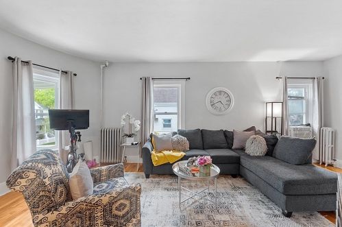 15 Isabella St, Worcester MA 01603-2122 exterior