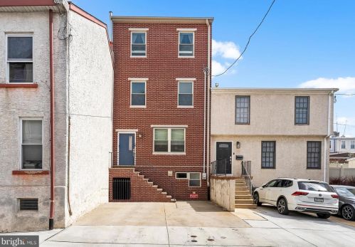 4715 Fowler St, Philadelphia, PA 19127-1001