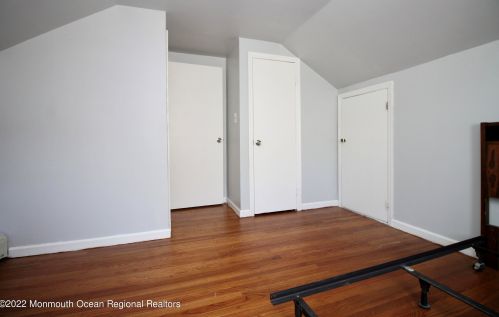 127 Charlton Ave, Hasbrouck Heights NJ 07604-1507 exterior