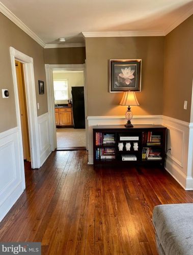 24 Edwin Ave, Trenton NJ 08610-4419 exterior