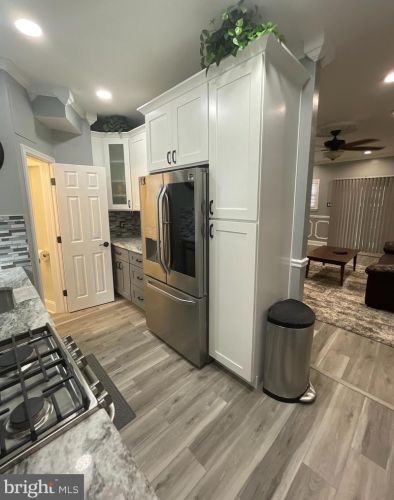 1021 Addison St, Philadelphia PA  19147-1241 exterior