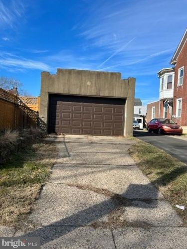 6418 13th St, Philadelphia, PA 19126-3601