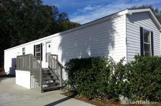 907 Bourbon St, Tampa FL  33619-4002 exterior