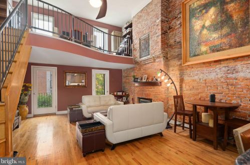 606 2nd St, Philadelphia PA 19133-3303 exterior