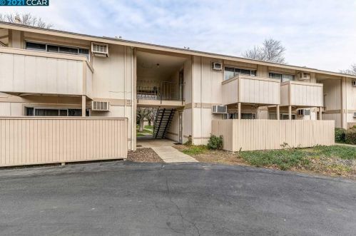 4260 Clayton Rd, Concord CA  94521-2744 exterior